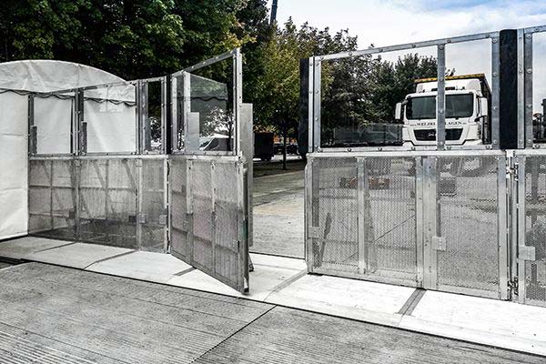High-visibility fencing